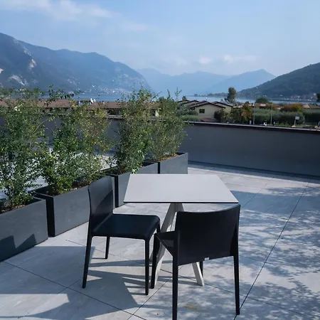 Hotel & Paratico